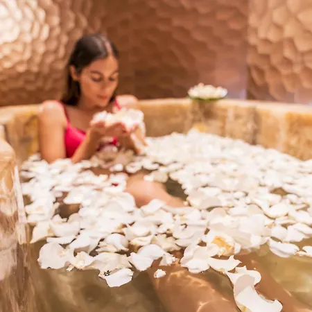 Royal River, Luxury - Adults Only מלון