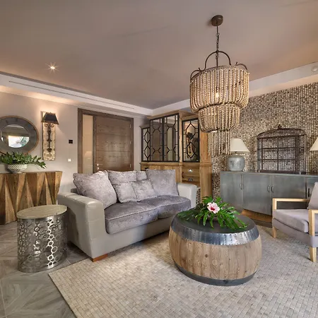 Royal River, Luxury - Adults Only أذيخي