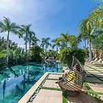 Royal River, Luxury - Adults Only 아데제
